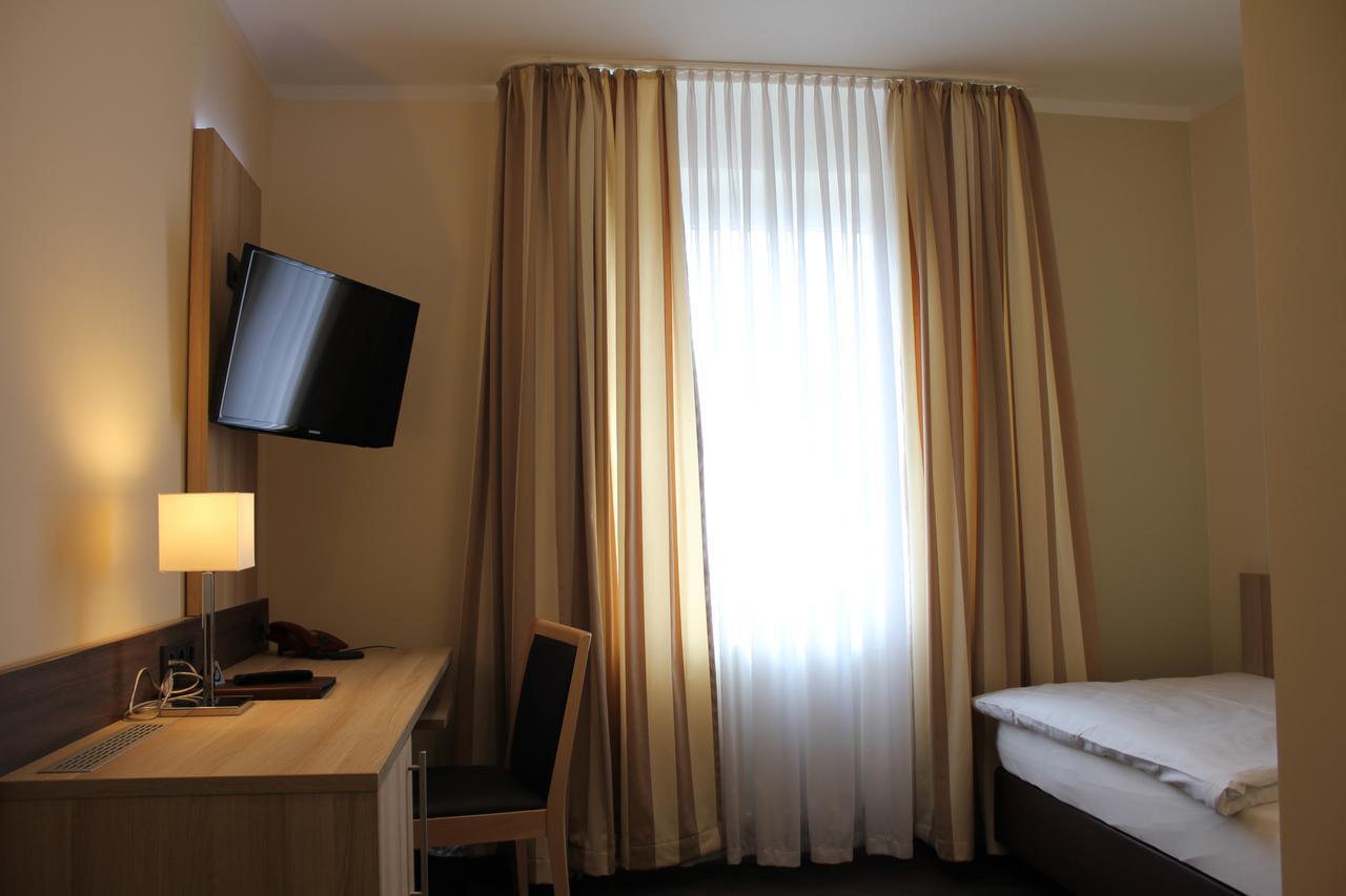 Vivotel Sonderfeld Grevenbroich Bagian luar foto