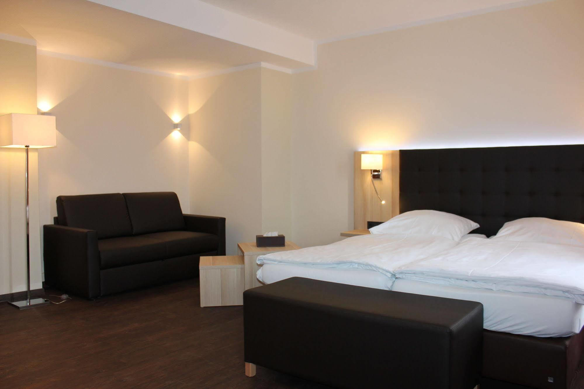 Vivotel Sonderfeld Grevenbroich Bagian luar foto